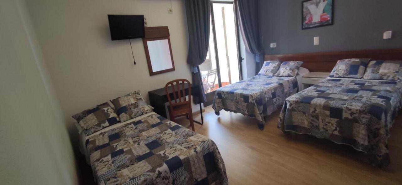 Hostal Felipe V Madrid Exterior foto