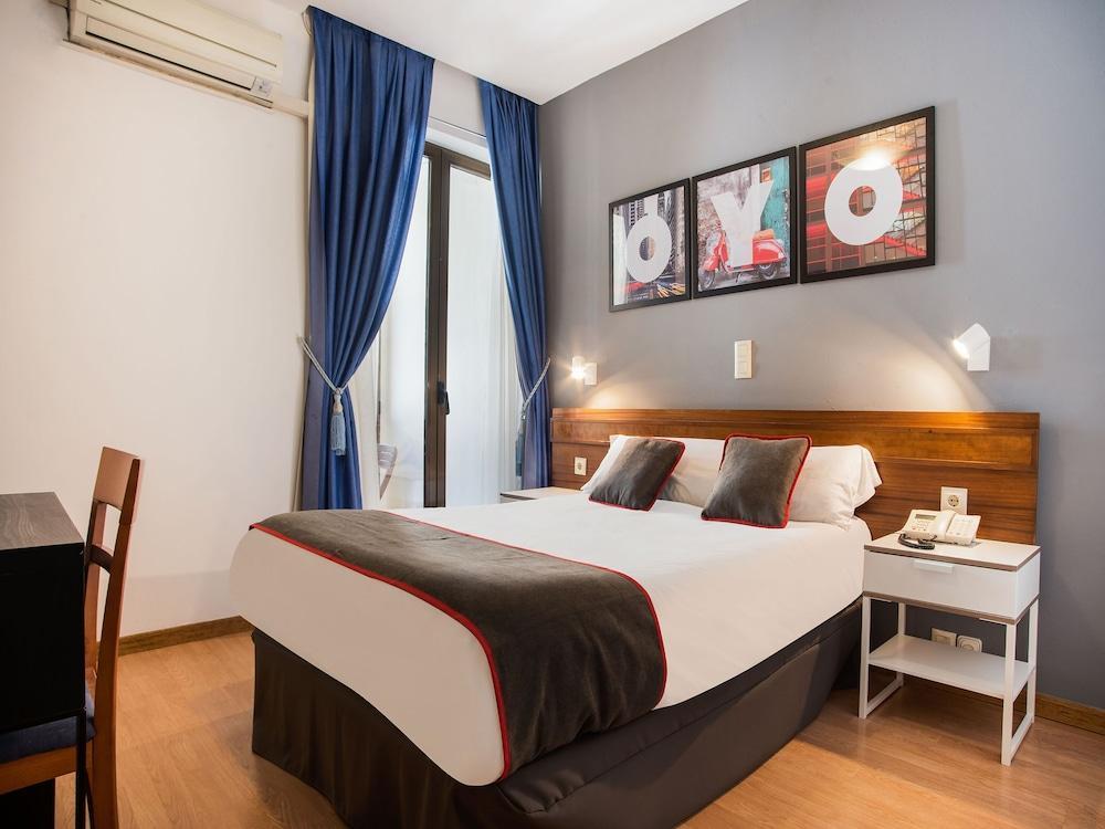 Hostal Felipe V Madrid Exterior foto