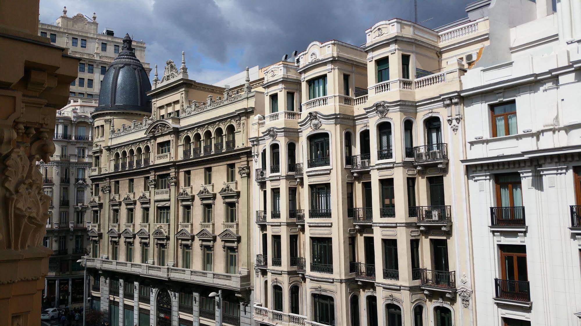Hostal Felipe V Madrid Exterior foto