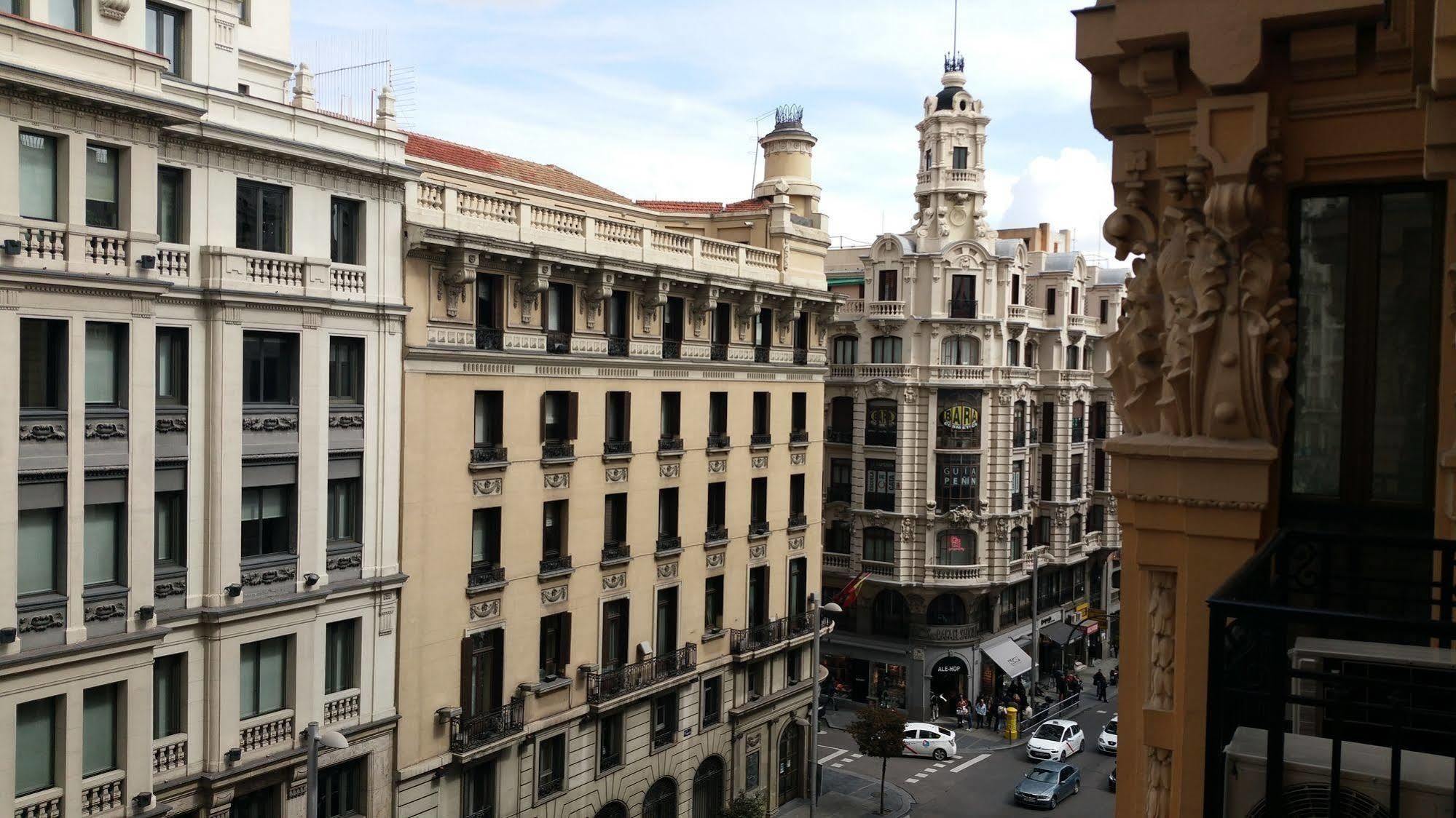 Hostal Felipe V Madrid Exterior foto