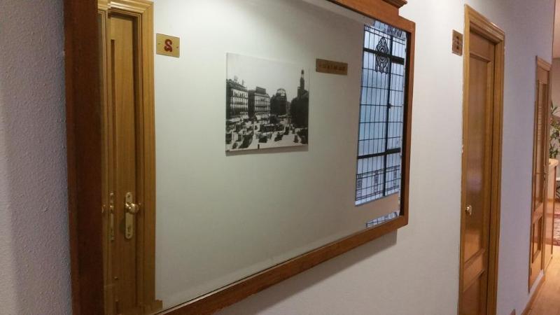 Hostal Felipe V Madrid Exterior foto