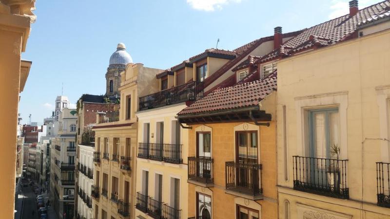 Hostal Felipe V Madrid Exterior foto